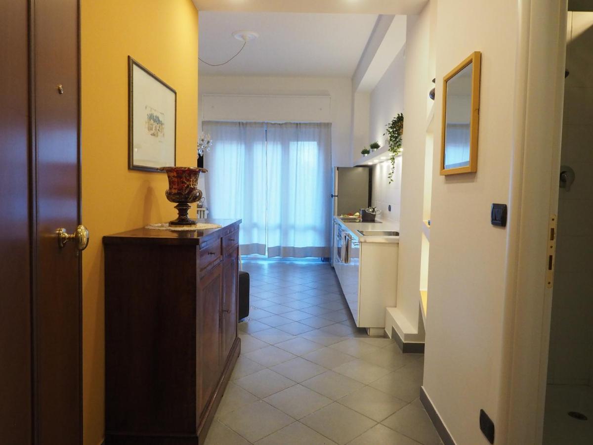 Guglielmo City Center Studio By Wonderful Italy Bologna Bagian luar foto