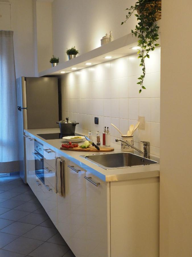 Guglielmo City Center Studio By Wonderful Italy Bologna Bagian luar foto